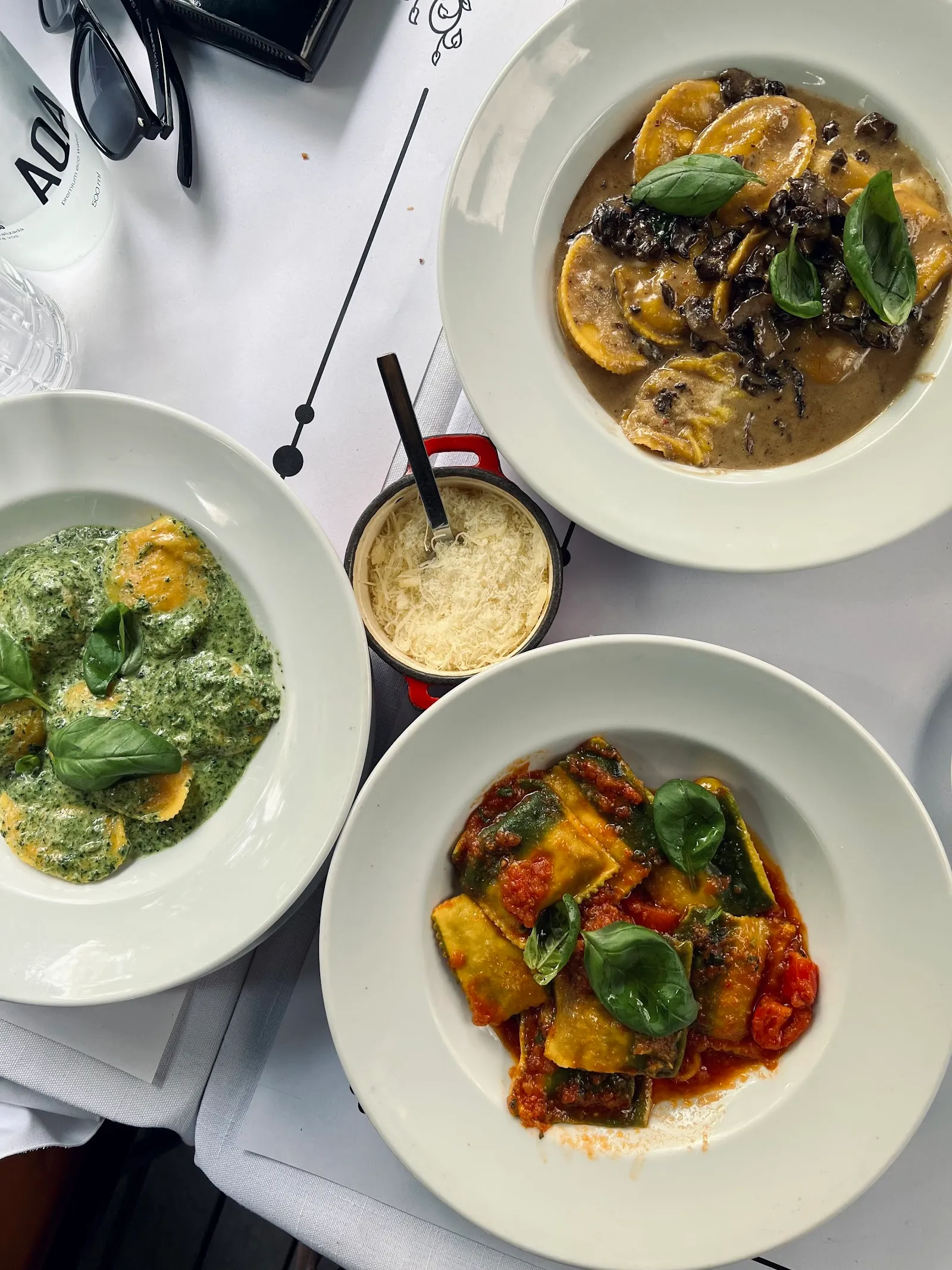 Tres platos de pastas caseras de Massey Familia